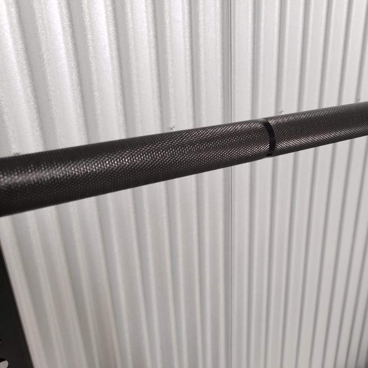 Fit It Out FIO Powerlifting Barbell (Black Zinc)