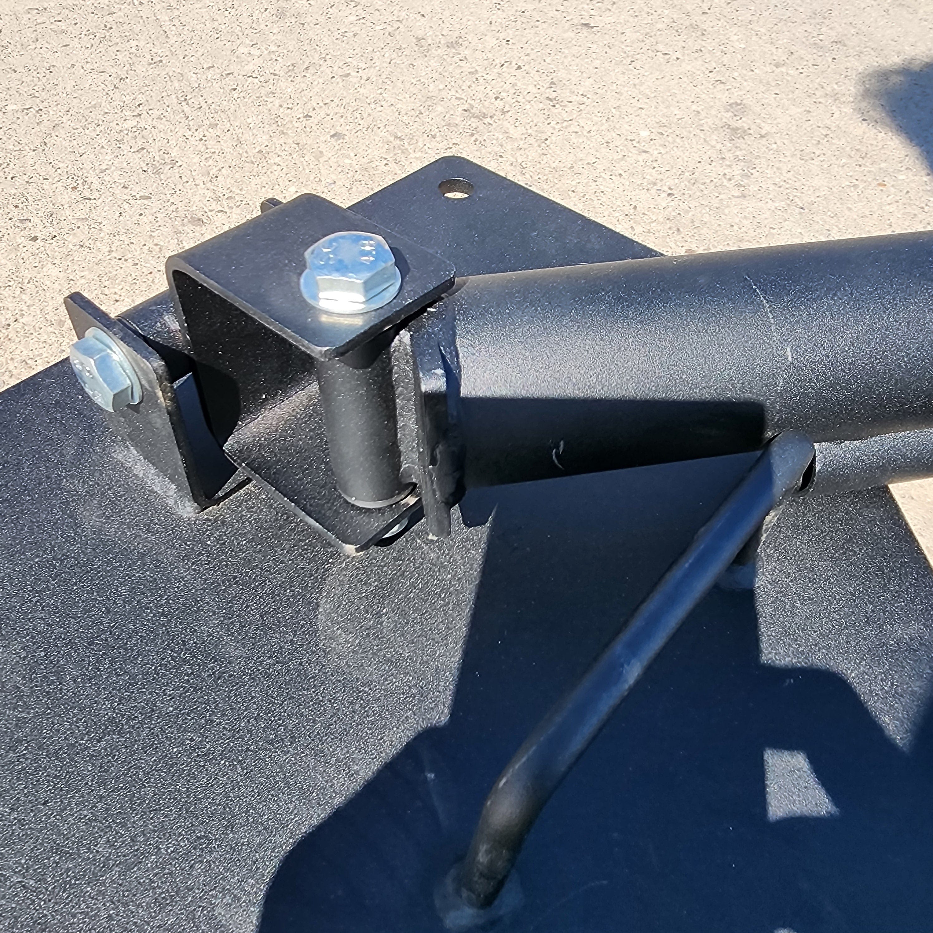 Fit It Out Heavy-Duty Pivot Landmine Base